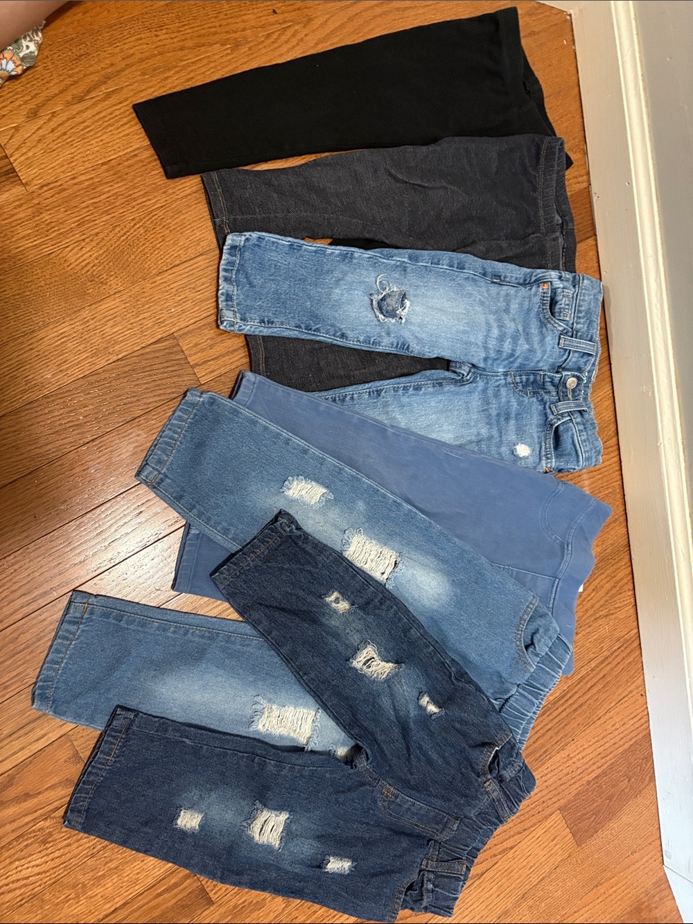 Lot of 6 Girls' Jeans and Leggings - Black, Light Blue, Medium Blue, Dark Blue